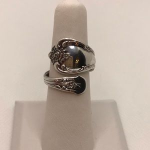 WM. A. Rogers Oneida LTD sterling silver ring